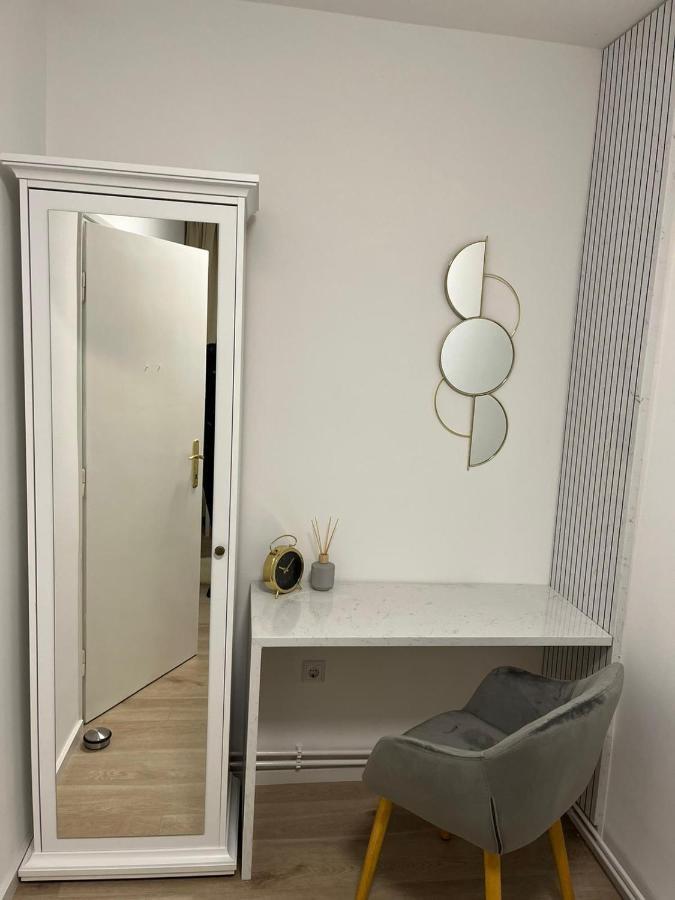 Ferienwohnung Apartman Gold Maris Karlovac Exterior foto
