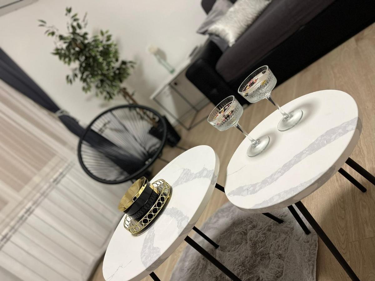 Ferienwohnung Apartman Gold Maris Karlovac Exterior foto