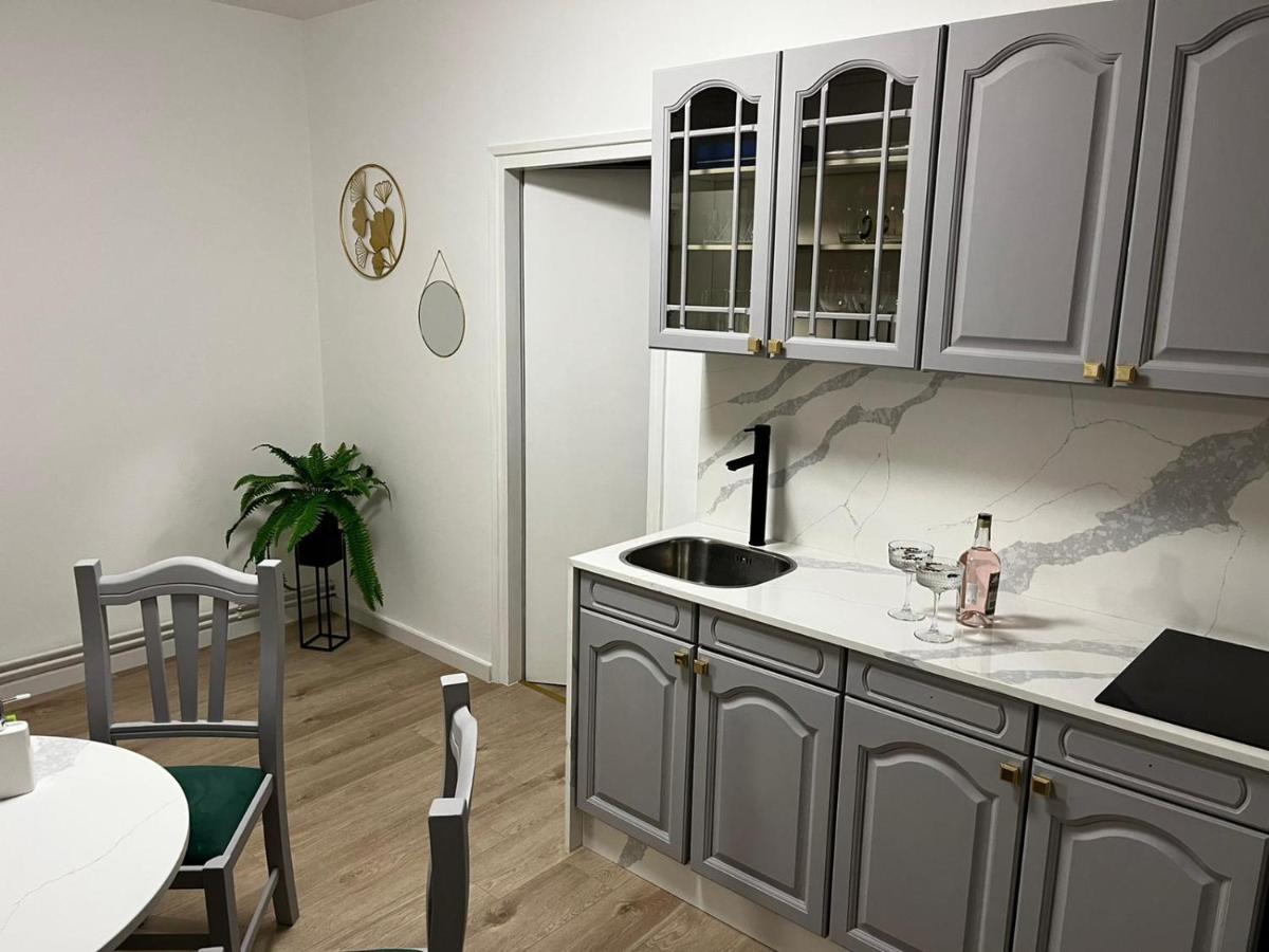 Ferienwohnung Apartman Gold Maris Karlovac Exterior foto