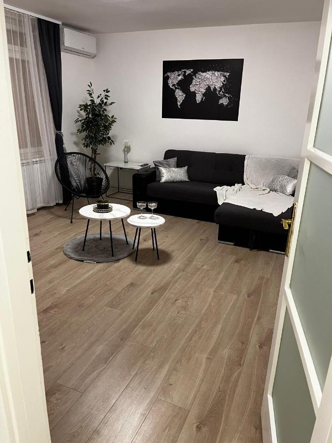 Ferienwohnung Apartman Gold Maris Karlovac Exterior foto